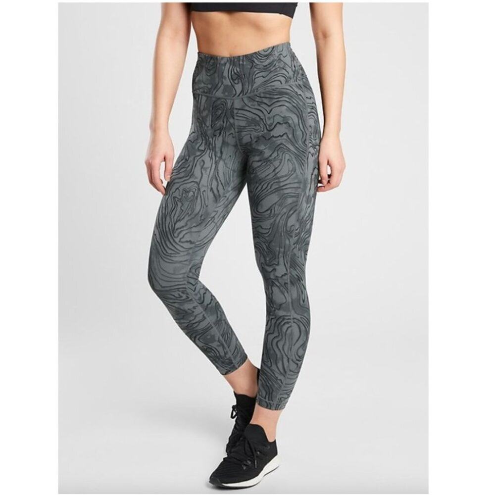 Athleta Ultimate Stash Pocket Grey Printed 7/8 Tights